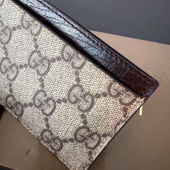 GUCCI GG Supreme Canvas w Leather trim compact card holder beige/ebony - Picture 6 of 15